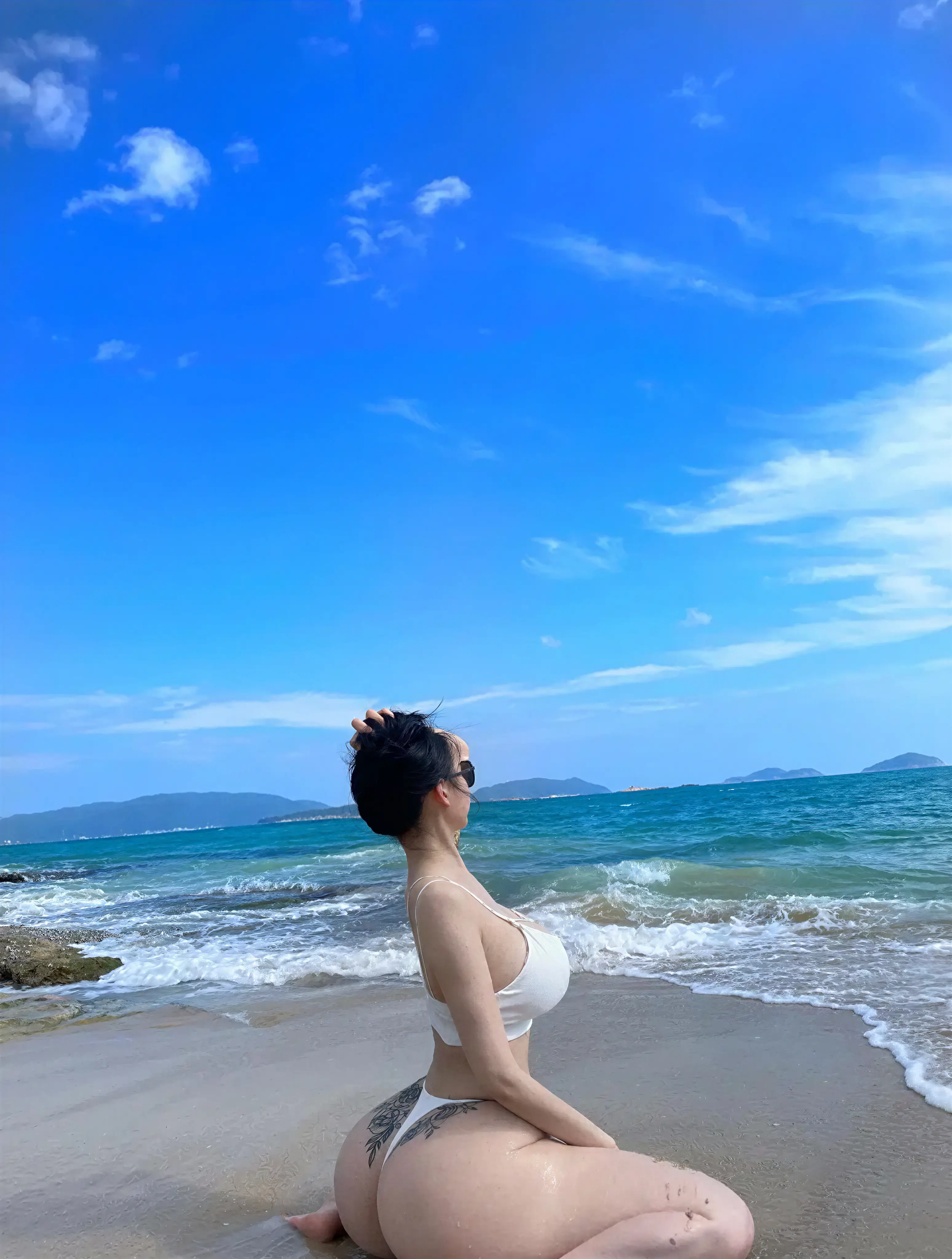 左公子 –  海边沙滩 9P